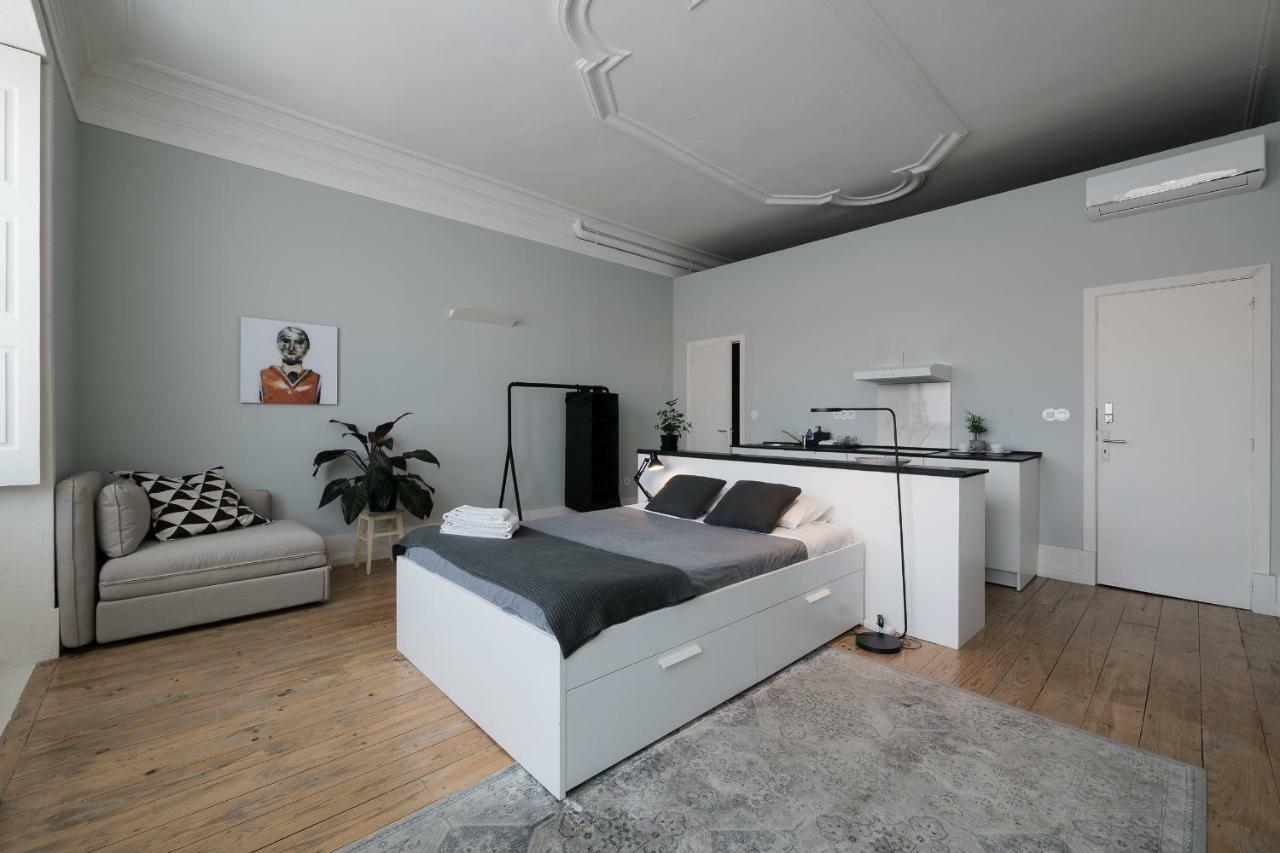 Baixa24 •P2R• Bright Apt In Vibrant Downtown Porto Buitenkant foto
