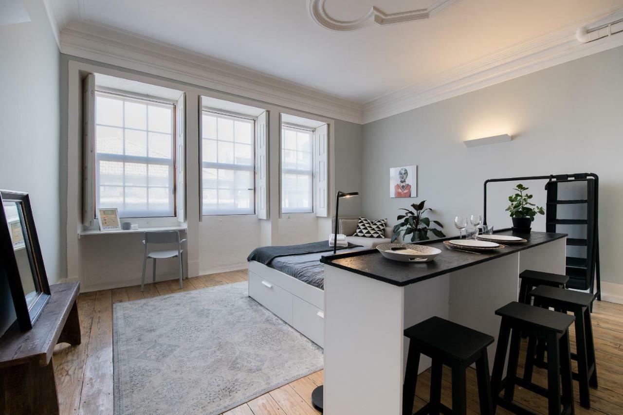 Baixa24 •P2R• Bright Apt In Vibrant Downtown Porto Buitenkant foto