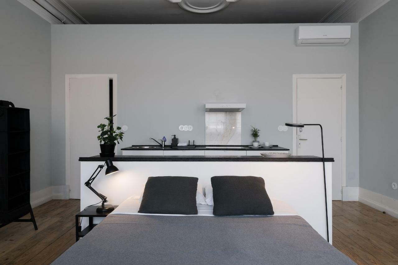 Baixa24 •P2R• Bright Apt In Vibrant Downtown Porto Buitenkant foto