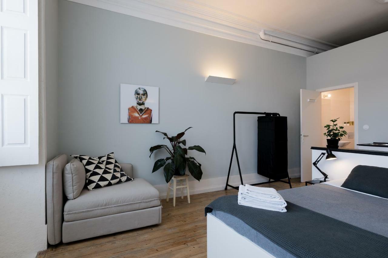Baixa24 •P2R• Bright Apt In Vibrant Downtown Porto Buitenkant foto