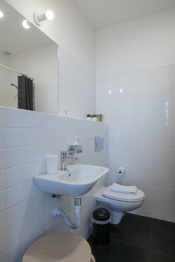 Baixa24 •P2R• Bright Apt In Vibrant Downtown Appartement Porto Buitenkant foto